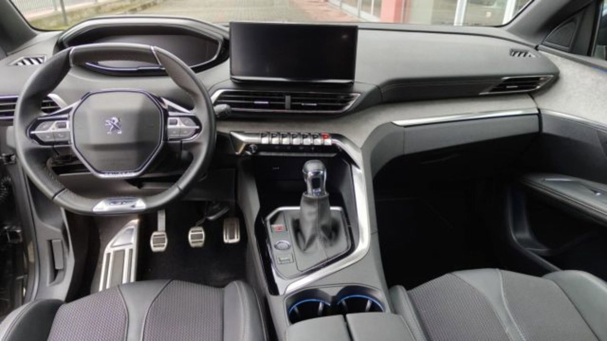 Peugeot 3008 PureTech Turbo 130 S&S GT (11)