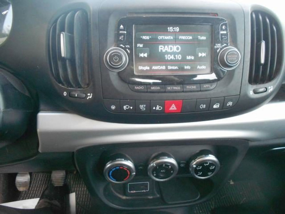 Fiat 500L 1.3 Multijet 95 CV Pop Star (9)
