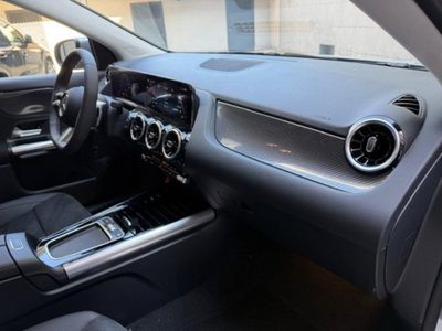 Mercedes-Benz GLA SUV 180 AMG Line Premium auto (14)