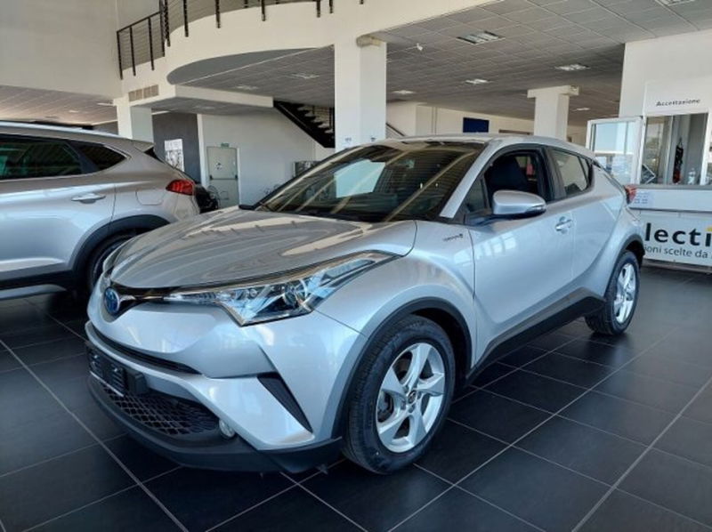 Toyota Toyota C-HR 1.8 Hybrid E-CVT Trend