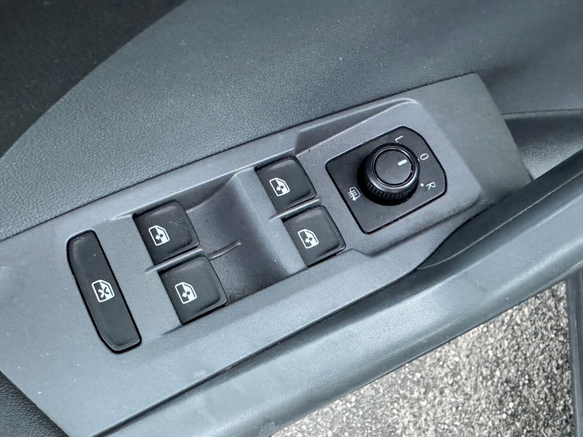 Volkswagen T-Cross 1.6 TDI SCR Style BMT (8)