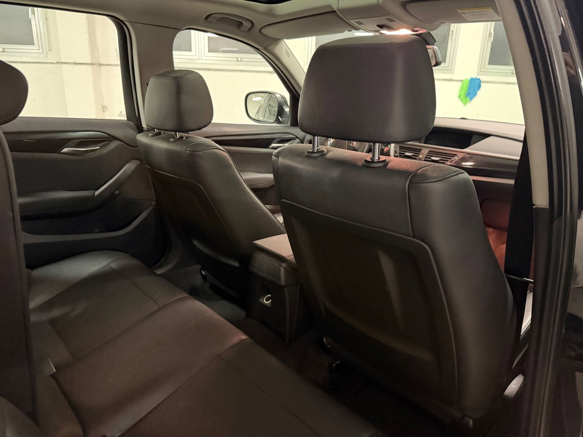 BMW X1 xDrive23dA Futura (11)