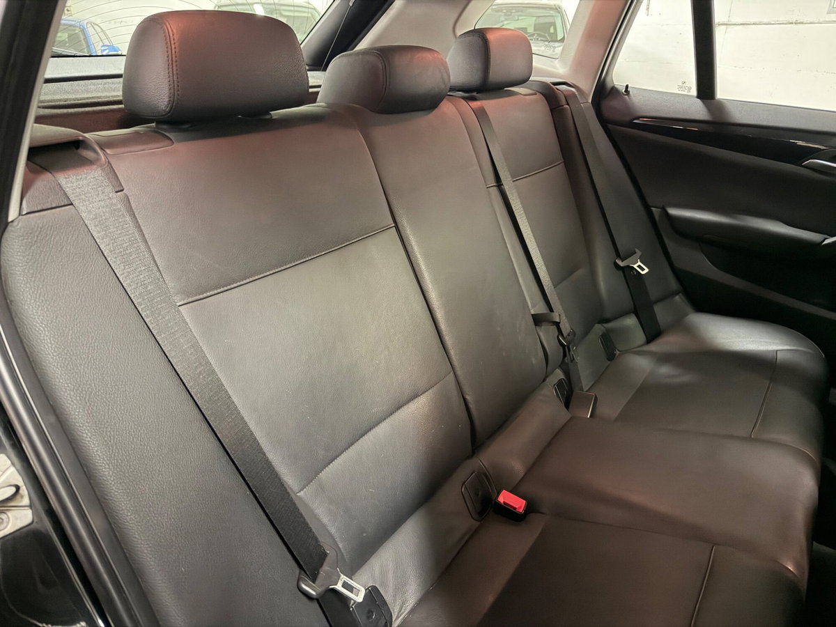 BMW X1 xDrive23dA Futura (12)