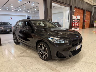 BMW X2 sDrive18i Goldplay Edition usata