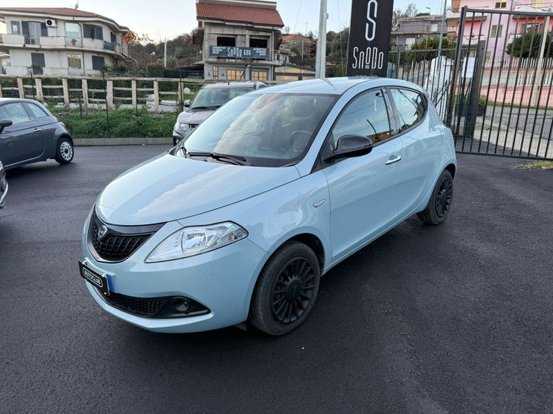 Lancia Ypsilon 1.0 FireFly 5 porte S&S Hybrid Alberta Ferretti