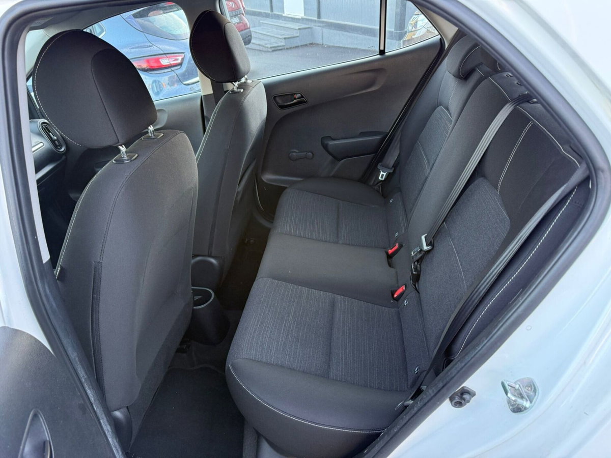 Kia Picanto 1.0 12V 5 porte City (5)