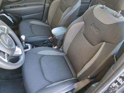 Jeep Renegade 1.6 Mjt 130 CV Limited (10)