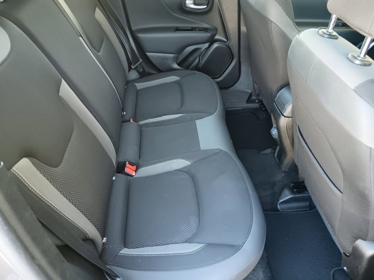 Jeep Renegade 1.6 Mjt 130 CV Limited (12)