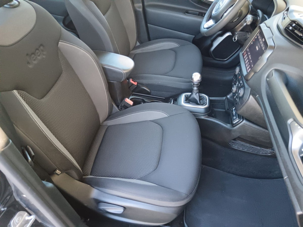 Jeep Renegade 1.6 Mjt 130 CV Limited (13)