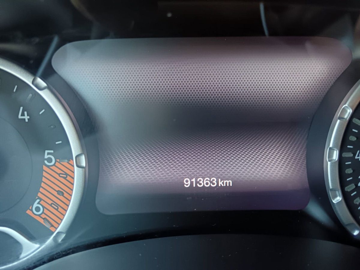 Jeep Renegade 1.6 Mjt 130 CV Limited (15)