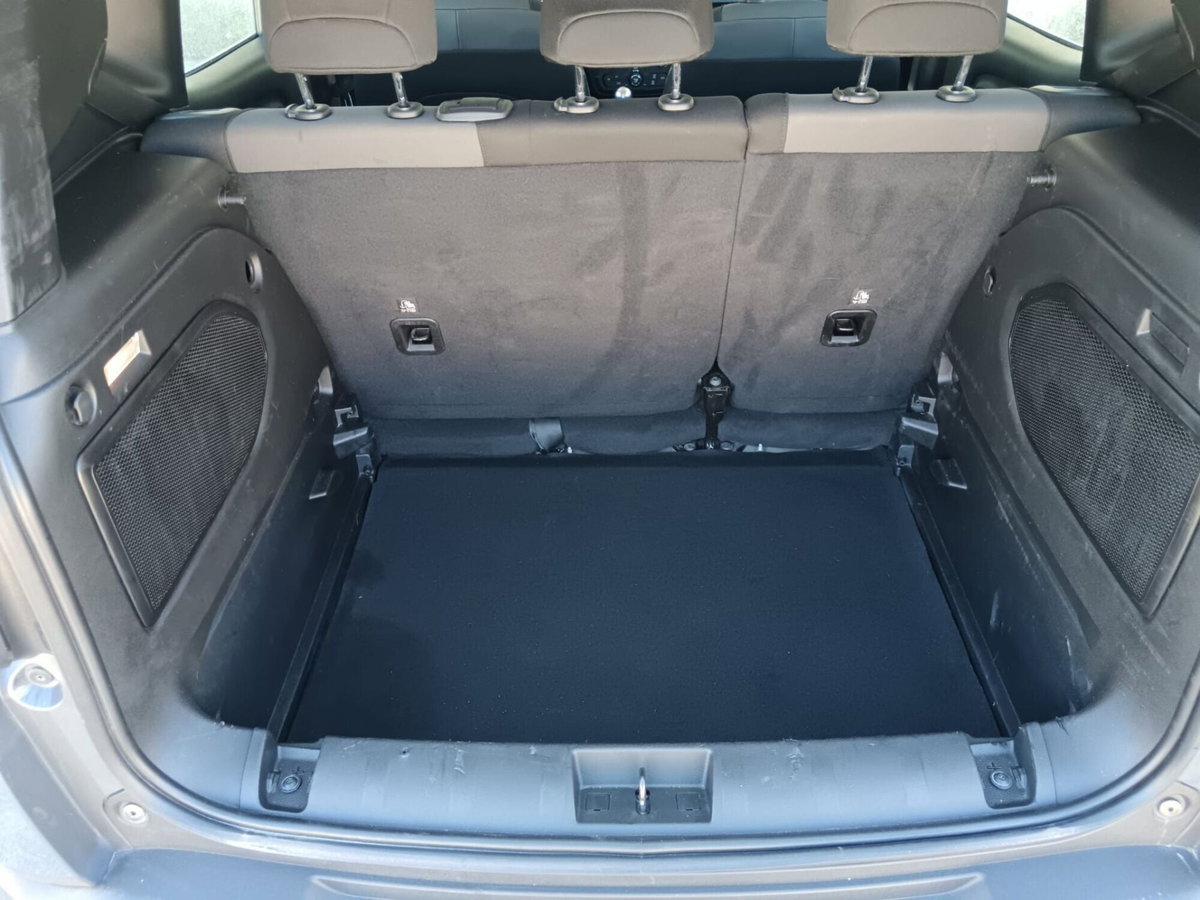 Jeep Renegade 1.6 Mjt 130 CV Limited (16)