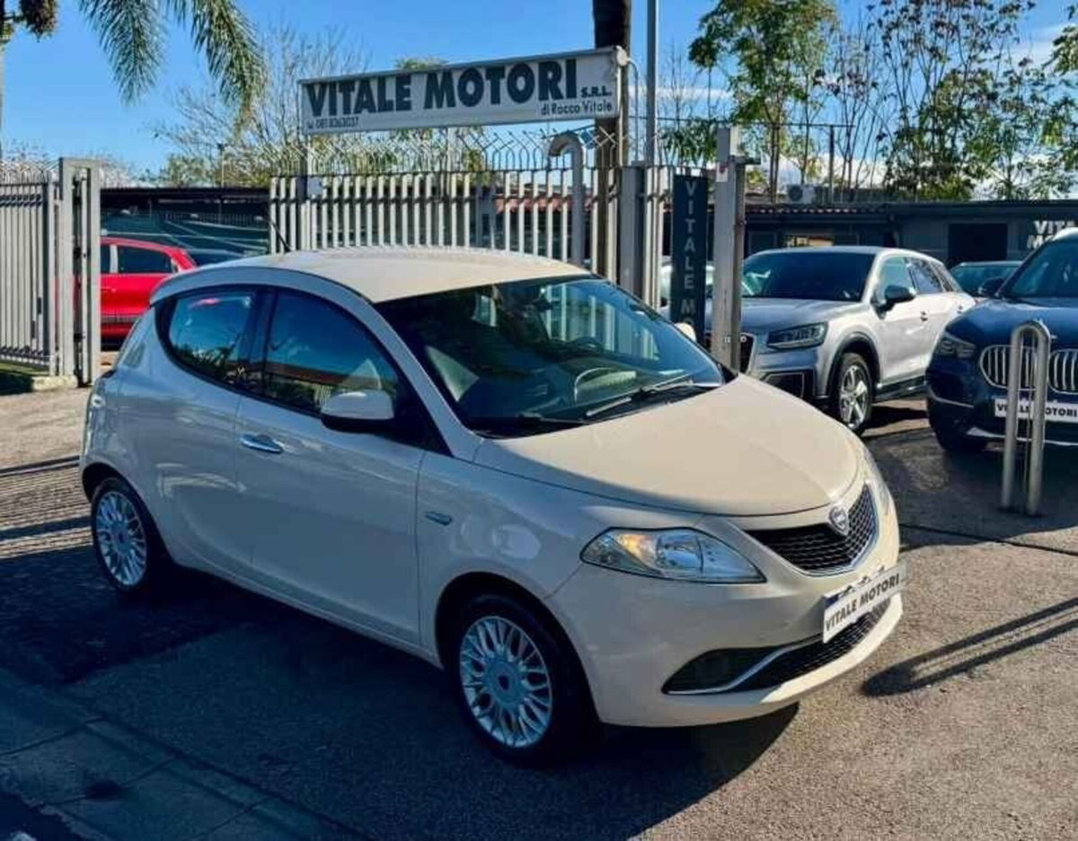 Lancia Ypsilon 1.2 69 CV 5 porte GPL Ecochic Gold