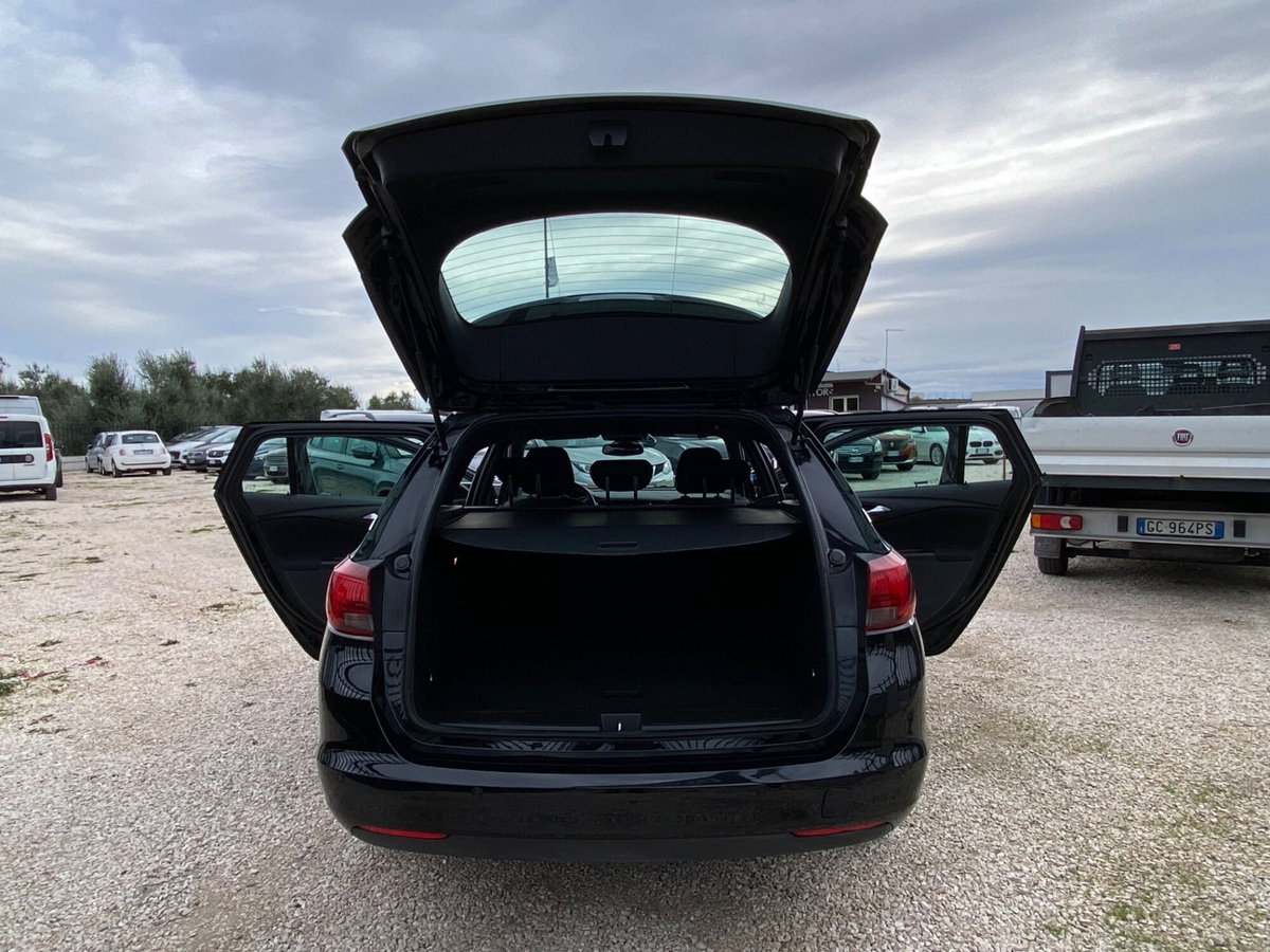 Opel Astra Station Wagon 1.6 CDTi 110CV Start&Stop Sports Business (13)
