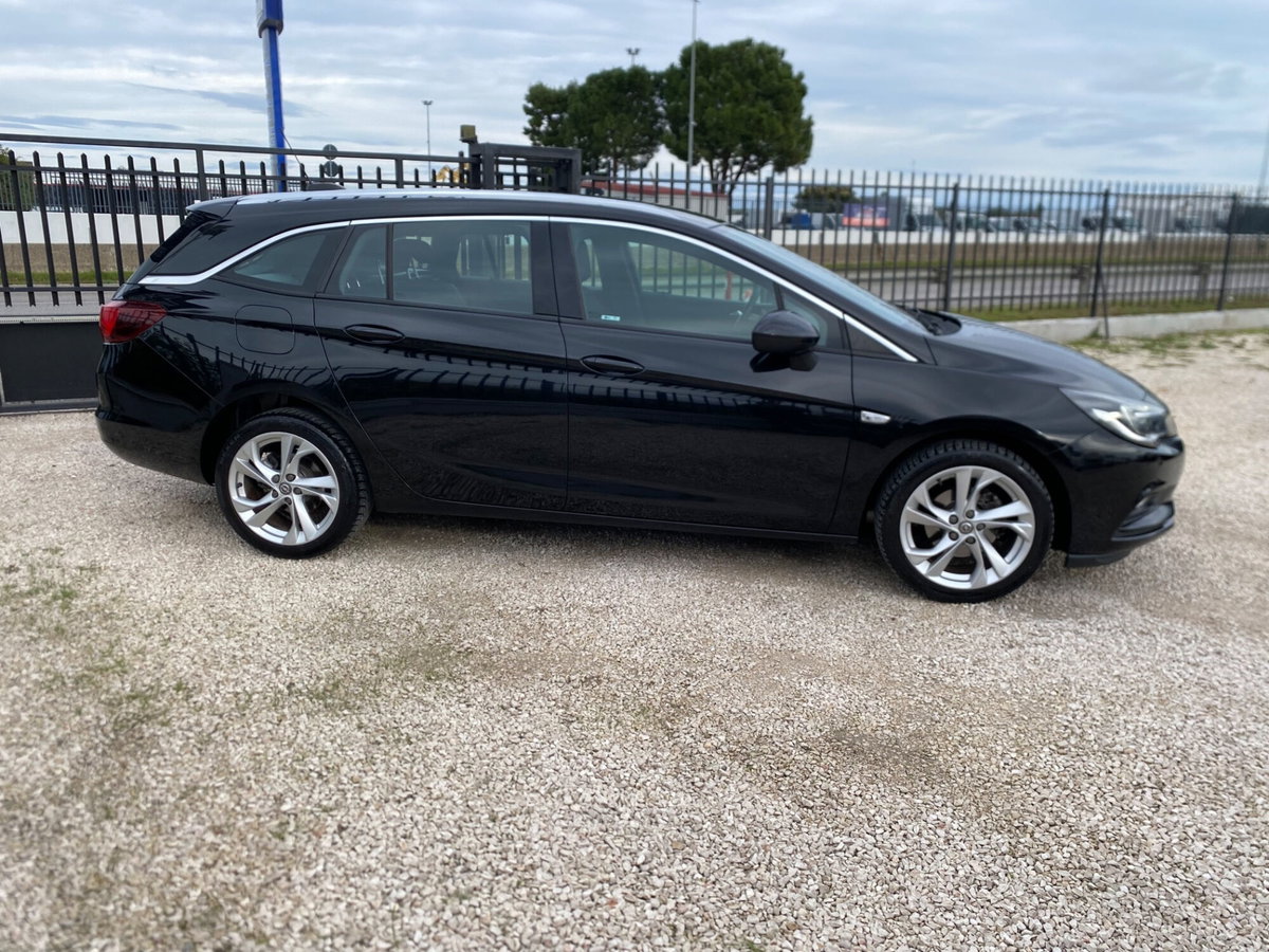 Opel Astra Station Wagon 1.6 CDTi 110CV Start&Stop Sports Business (2)