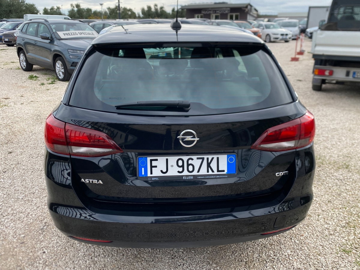 Opel Astra Station Wagon 1.6 CDTi 110CV Start&Stop Sports Business (4)