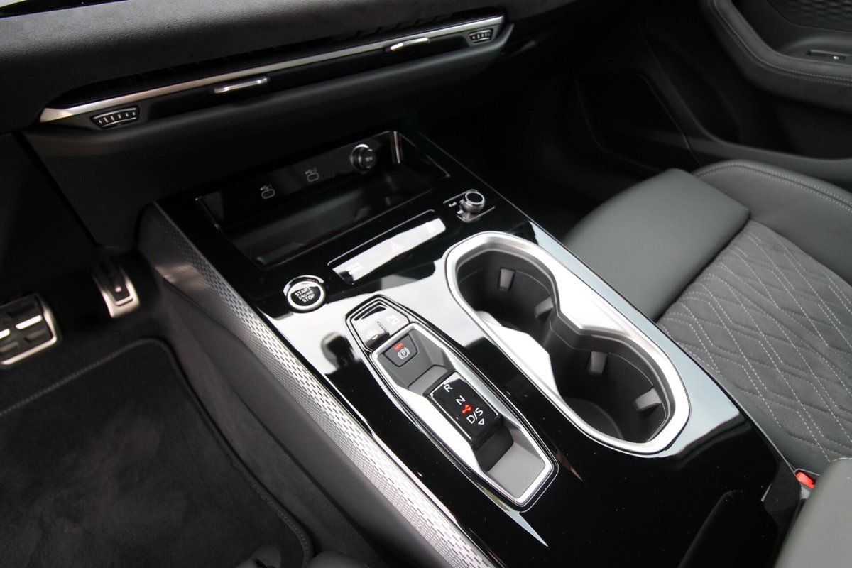 Audi A6 Avant 2.0 tdi mhev + S line edition quattro 204cv s-tronic (12)