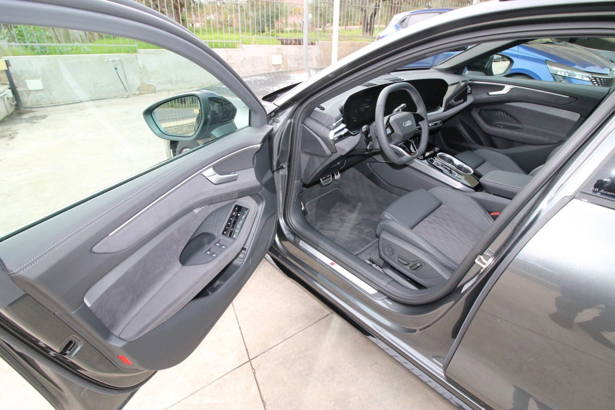 Audi A6 Avant 2.0 tdi mhev + S line edition quattro 204cv s-tronic (16)