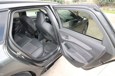 Audi A6 Avant 2.0 tdi mhev + S line edition quattro 204cv s-tronic (18)