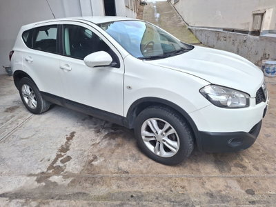 Nissan Qashqai 2.0 dCi DPF Acenta (11)