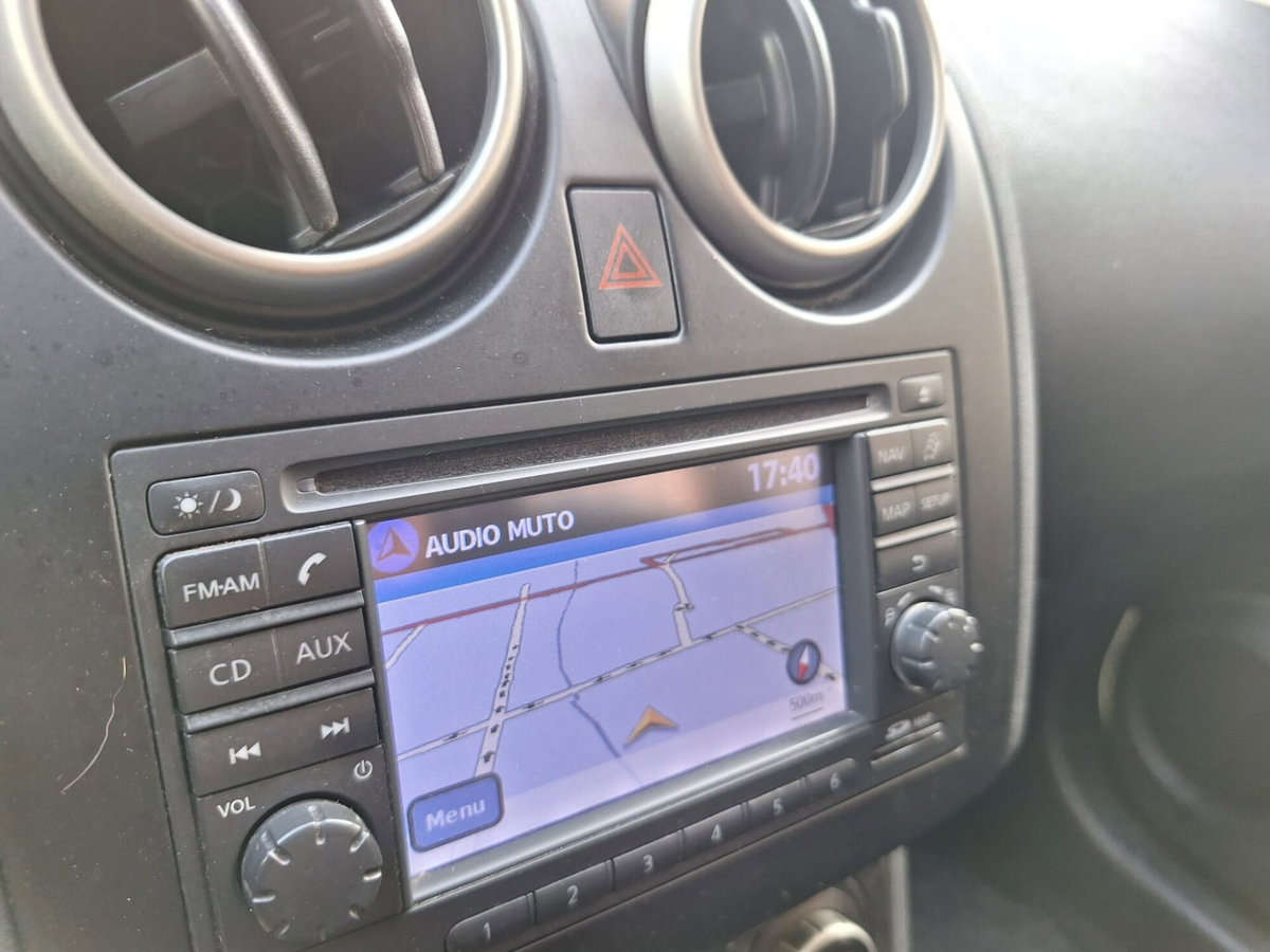 Nissan Qashqai 2.0 dCi DPF Acenta (6)