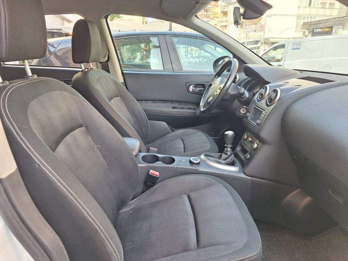Nissan Qashqai 2.0 dCi DPF Acenta (8)