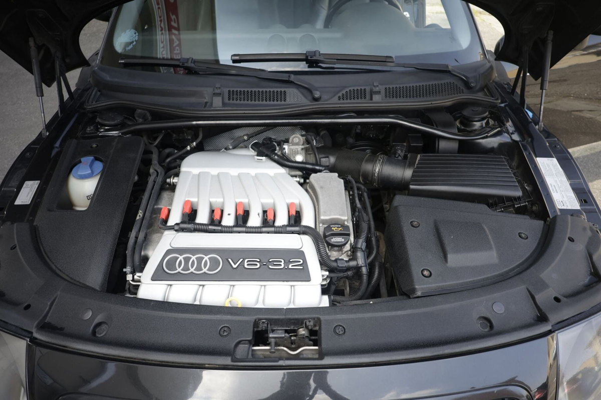 Audi TT Coupé 3.2 V6 cat quattro (14)