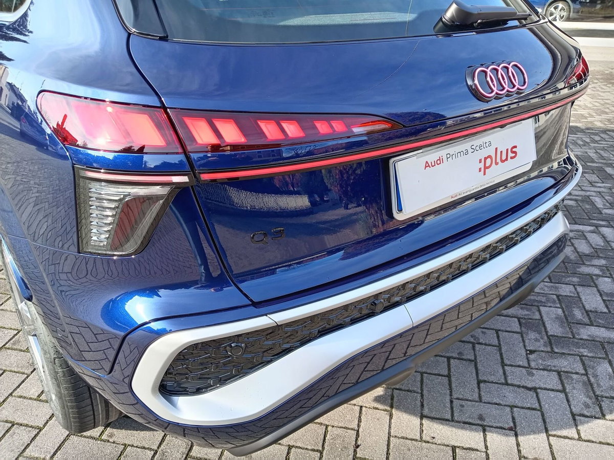 Audi Q3 Sportback 35 TDI quattro S tronic S line edition (10)
