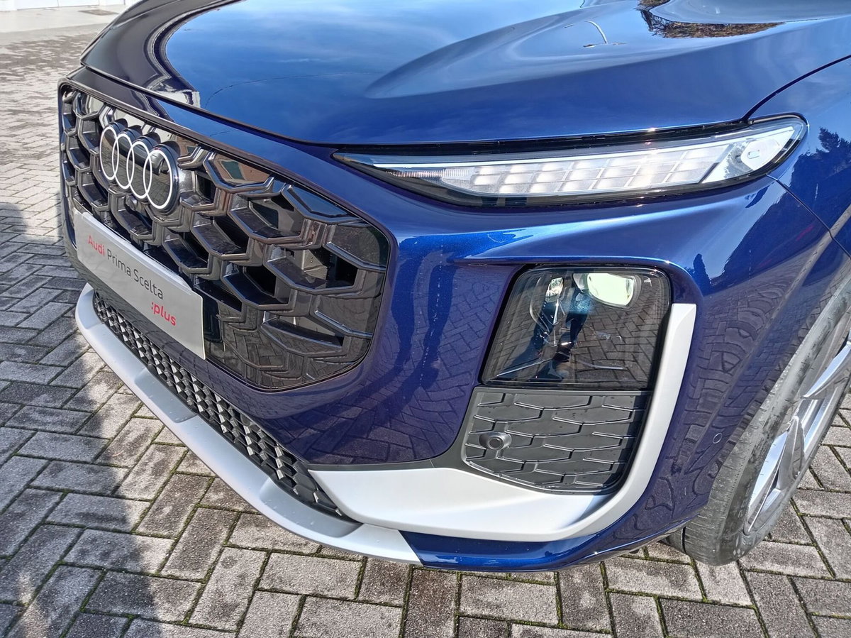 Audi Q3 Sportback 35 TDI quattro S tronic S line edition (9)