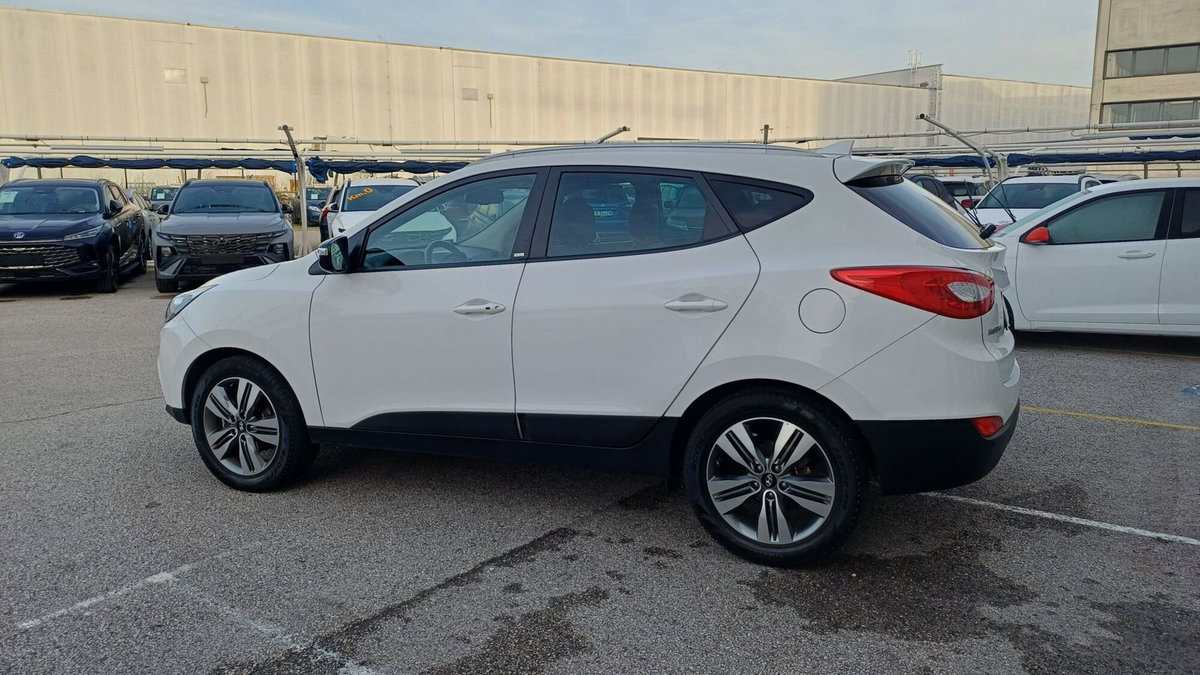 Hyundai ix35 1.7 CRDi 2WD Go! Brasil (3)