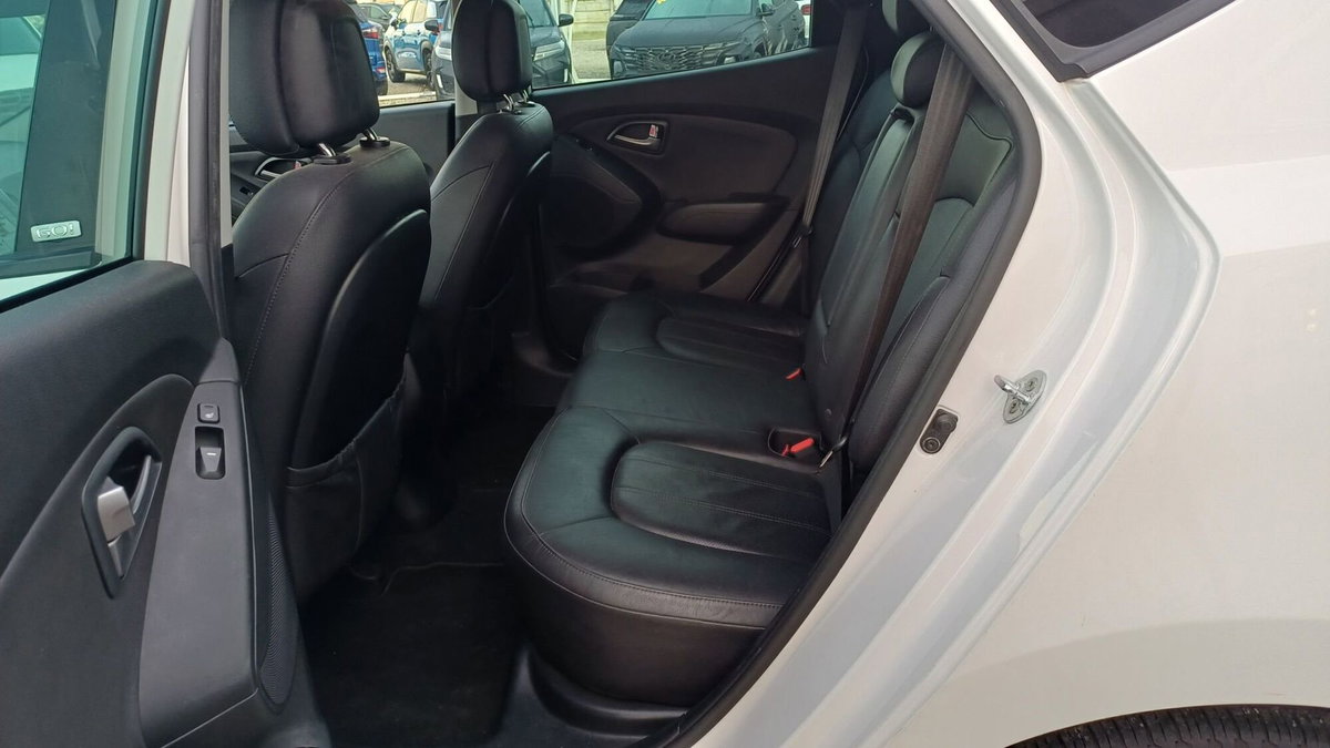 Hyundai ix35 1.7 CRDi 2WD Go! Brasil (9)
