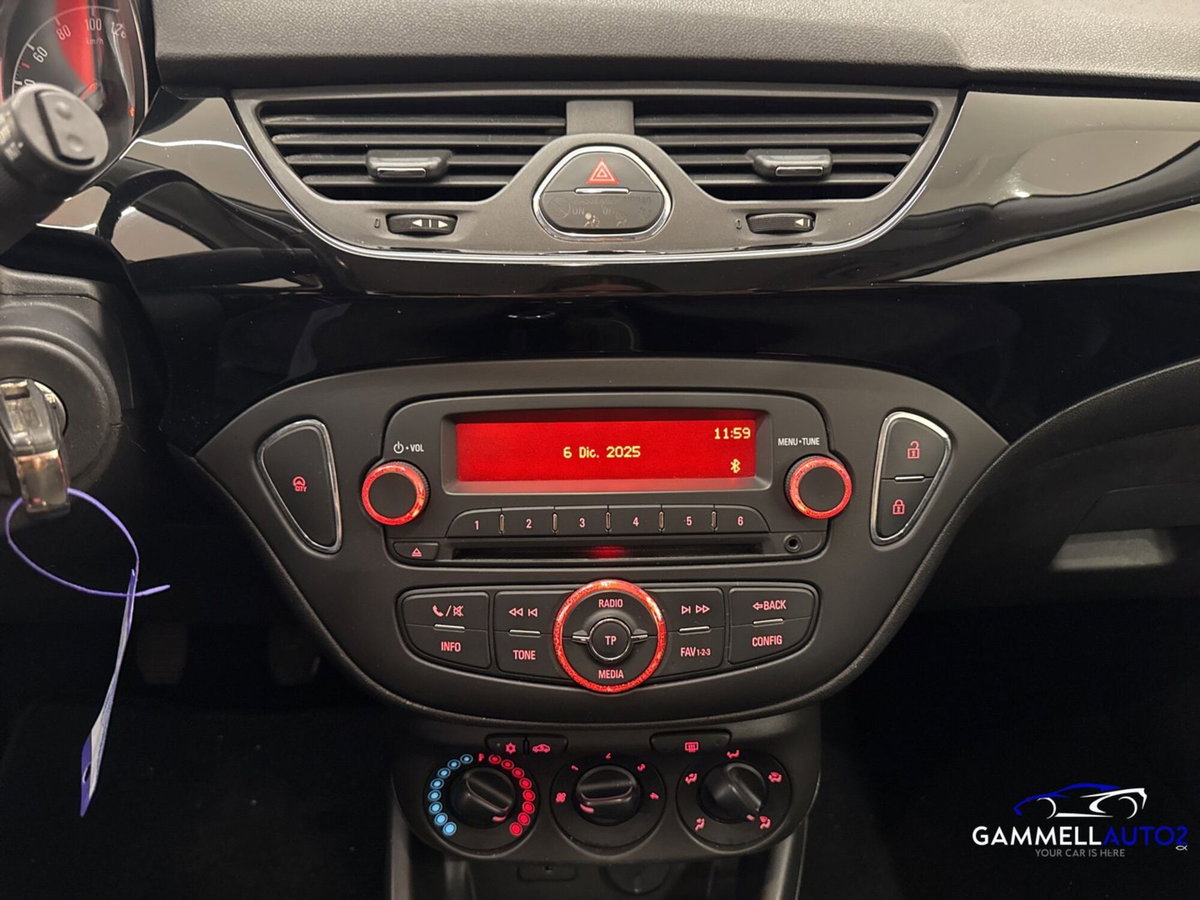 Opel Corsa 1.2 5 porte (10)
