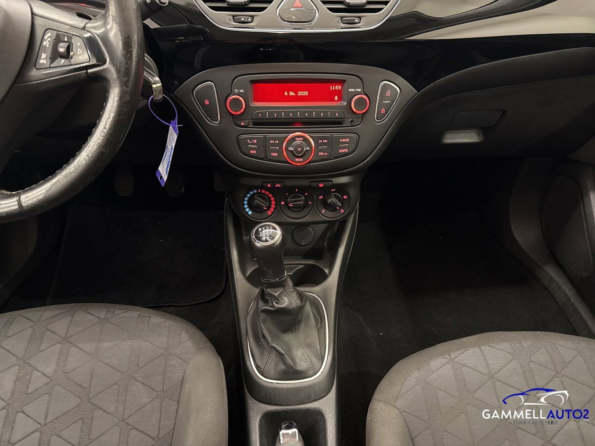 Opel Corsa 1.2 5 porte (11)