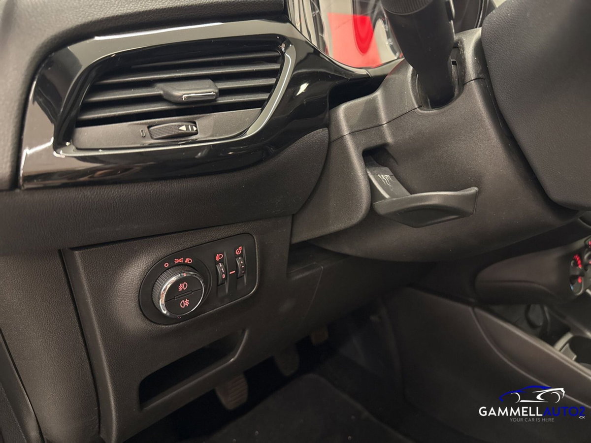 Opel Corsa 1.2 5 porte (14)