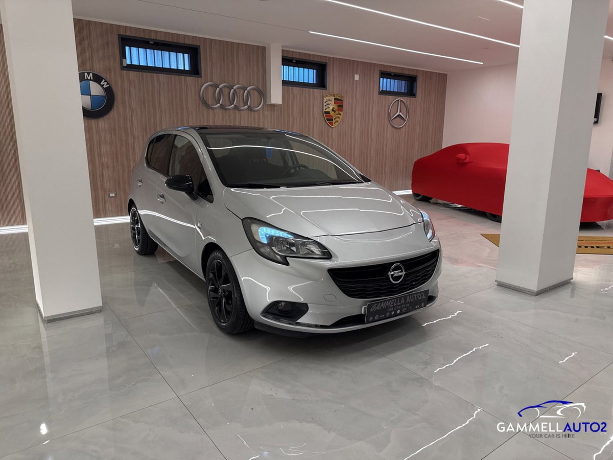 Opel Corsa 1.2 5 porte (2)