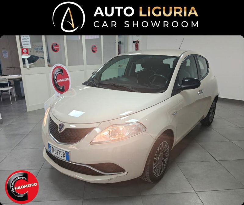 Lancia Ypsilon 1.2 69 CV 5 porte Gold