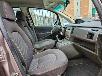 Lancia Musa 1.4 16V Diva (10)