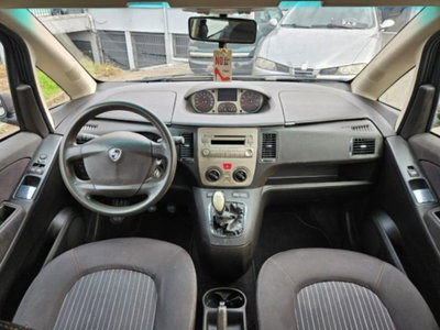 Lancia Musa 1.4 16V Diva (8)