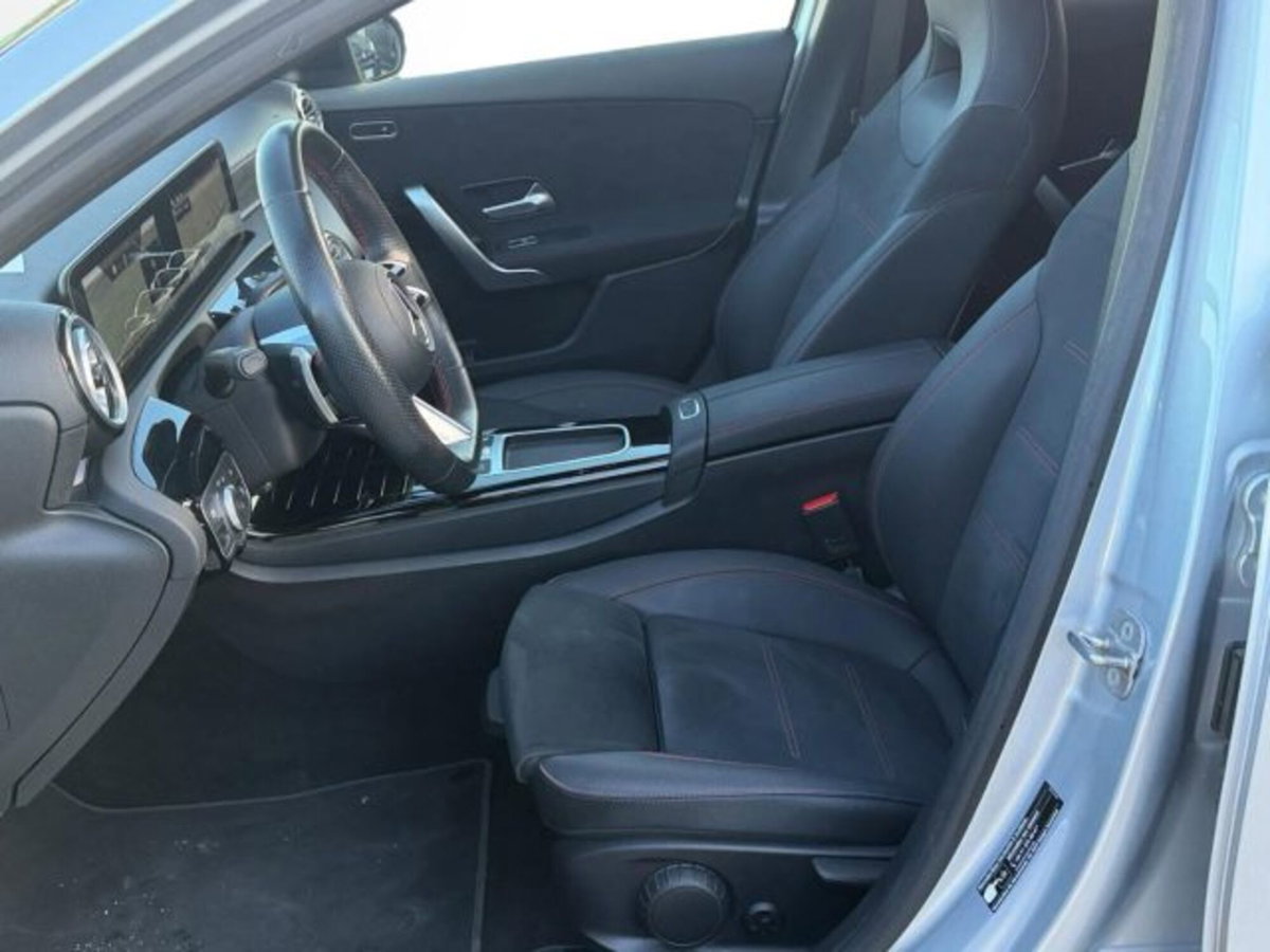 Mercedes-Benz Classe A Sedan 200 d AMG Line Premium Plus auto (10)