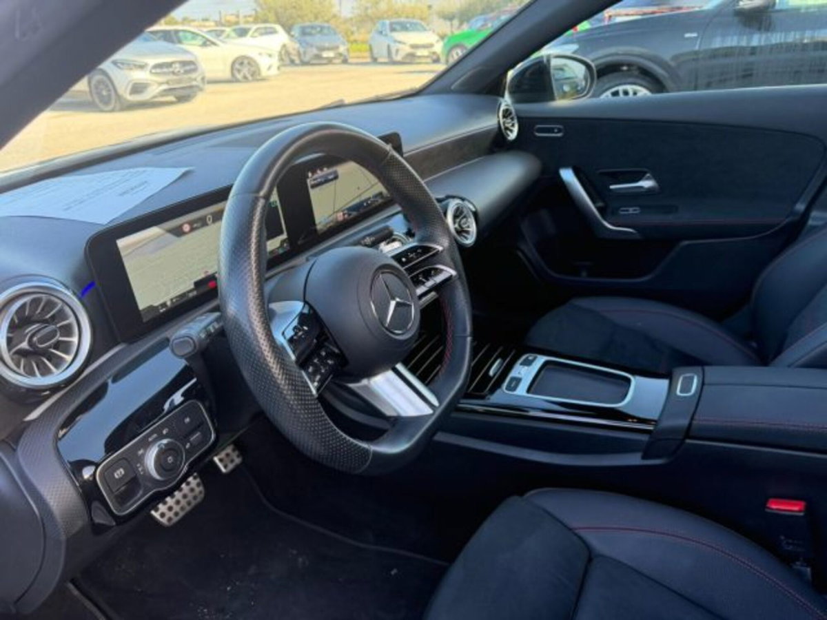 Mercedes-Benz Classe A Sedan 200 d AMG Line Premium Plus auto (12)