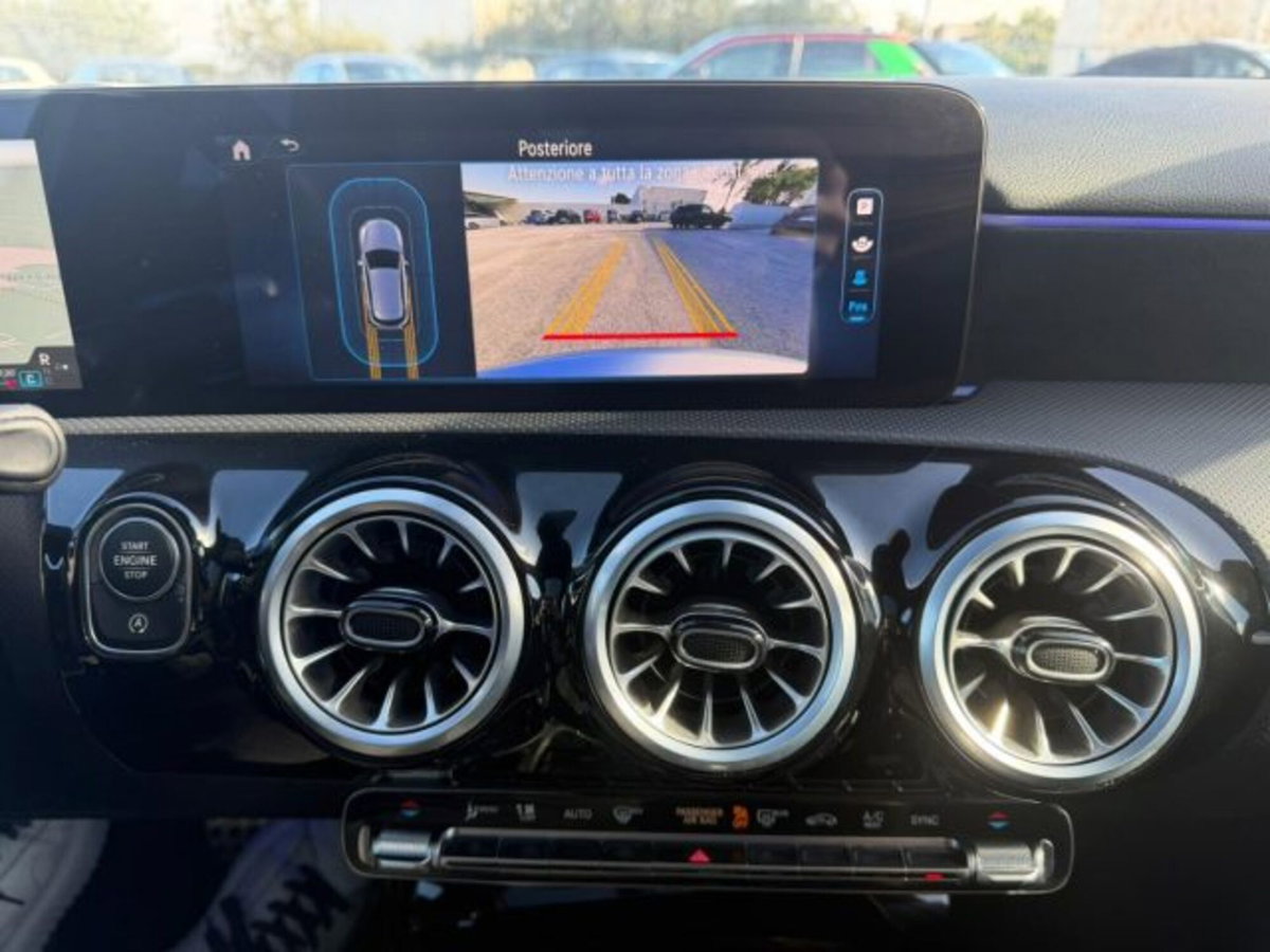 Mercedes-Benz Classe A Sedan 200 d AMG Line Premium Plus auto (14)