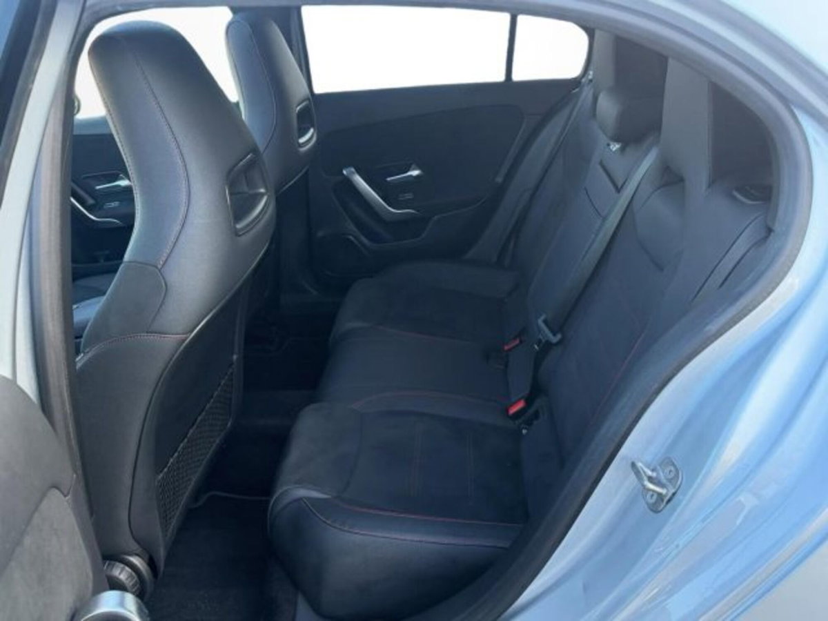 Mercedes-Benz Classe A Sedan 200 d AMG Line Premium Plus auto (9)