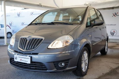 Lancia Musa 1.3 Mjt 16V 95 CV DPF Oro (10)
