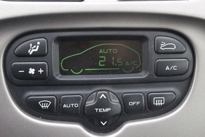 Citroen Xsara Picasso 1.6 HDi 90CV airdream Seduction (12)