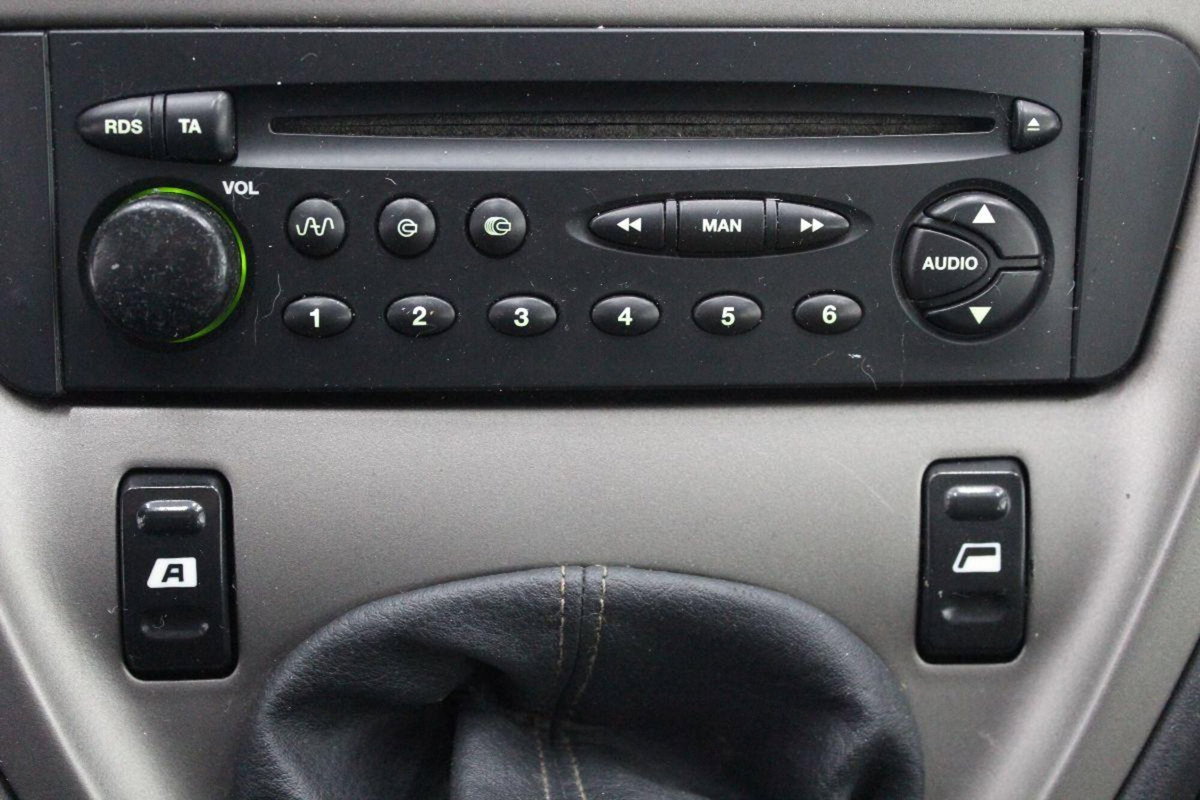 Citroen Xsara Picasso 1.6 HDi 90CV airdream Seduction (13)