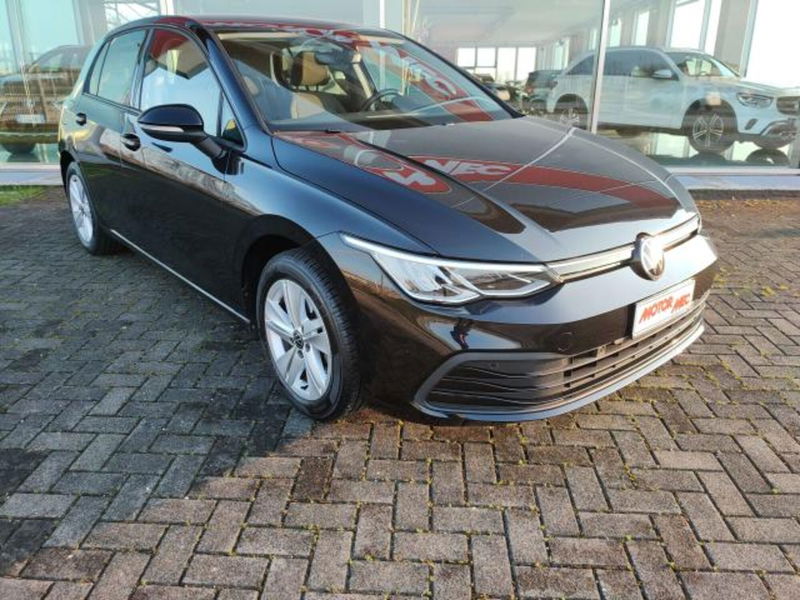 Volkswagen Golf 1.0 eTSI EVO DSG Life