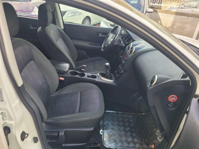 Nissan Qashqai 1.5 dCi DPF Tekna (9)