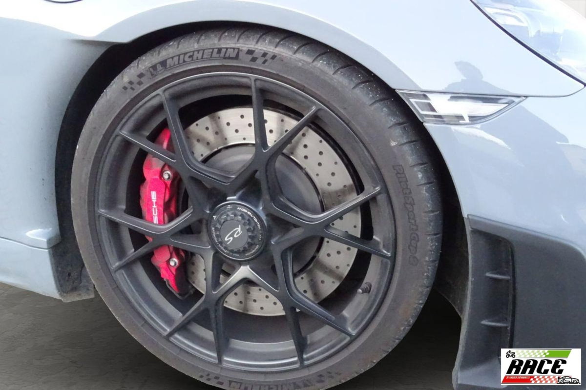 Porsche 718 Cayman  Cayman 4.0 GT4 RS pdk (19)