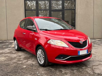 Lancia Ypsilon 1.2 69 CV 5 porte GPL Ecochic Silver usata