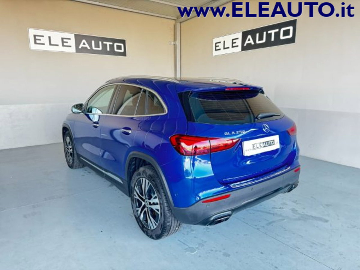 Mercedes-Benz GLA SUV 200 Progressive Advanced Plus auto (4)
