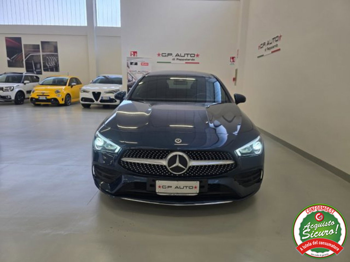 Mercedes-Benz CLA 200 d Automatic Premium (2)